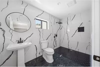 8542 De Celis Pl, North Hills, CA 91343 - Photo 29