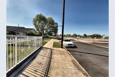 10204 Gerald Avenue, North Hills, CA 91343 - Photo 7