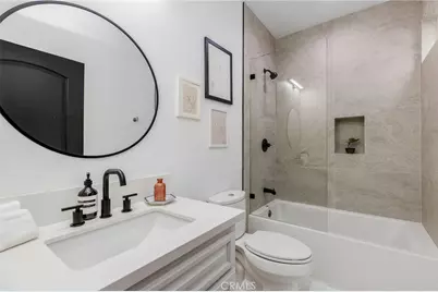 11645 Woodbridge Street, Studio City, CA 91604 - Photo 17