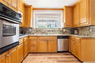 18900 Vincennes St, Northridge, CA 91324 - Photo 7