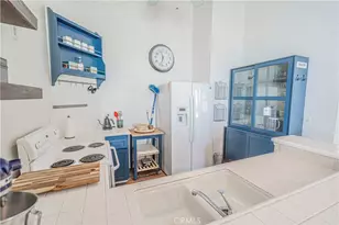 2402 Pleasant Way, Thousand Oaks, CA 91362 - Photo 29