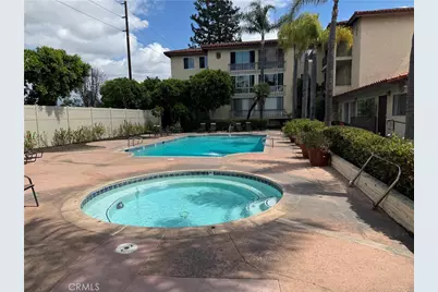 12830 Burbank, Valley Village, CA 91607 - Photo 31