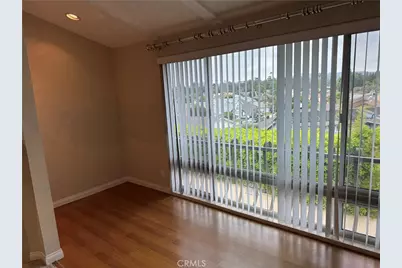 12830 Burbank, Valley Village, CA 91607 - Photo 11