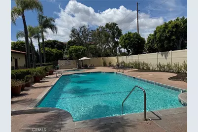 12830 Burbank, Valley Village, CA 91607 - Photo 25