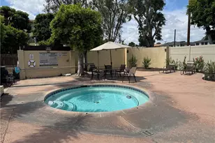 12830 Burbank, Valley Village, CA 91607 - Photo 33