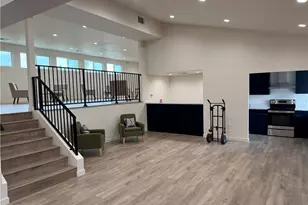 12830 Burbank, Valley Village, CA 91607 - Photo 25