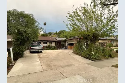 27135 Cabrera, Saugus, CA 91350 - Photo 5