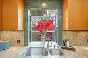 4109 Empis St, Woodland Hills, CA 91364 - Photo 25