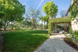 26911 Beverly Glen Ct, Valencia, CA 91355 - Photo 3