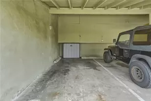 19237 Ave Of The Oaks, Newhall, CA 91321 - Photo 29