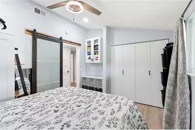 19237 Avenue Of The Oaks #B, Newhall, CA 91321 - Photo 13