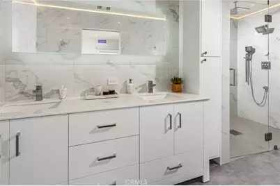 7741 Variel Avenue, Canoga Park, CA 91304 - Photo 7