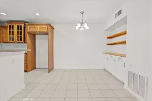 25019 Peachland Ave, Newhall, CA 91321 - Photo 17