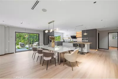 18057 Medley Drive, Encino, CA 91316 - Photo 5