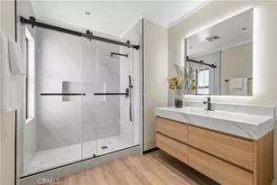 18057 Medley Dr, Encino, CA 91316 - Photo 41