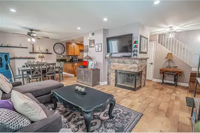 18714 Vista Del Canon #B, Newhall, CA 91321 - Photo 3