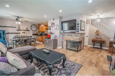 18714 Vista Del Canon #B, Newhall, CA 91321 - Photo 3