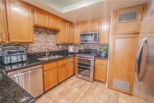 18714 Vista Del Canon, Newhall, CA 91321 - Photo 7