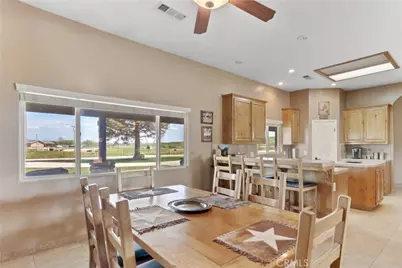 241 Vera Fern Drive, Bakersfield, CA 93308 - Photo 13