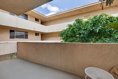 5429 Newcastle #204, Encino, CA 91316 - Photo 27