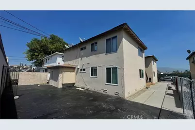 7245 Bakman, Los Angeles, CA 91352 - Photo 3