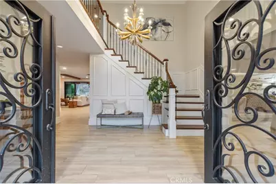 24923 Highspring, Newhall, CA 91321 - Photo 3