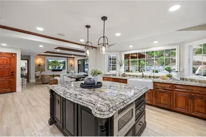 24923 Highspring, Newhall, CA 91321 - Photo 15