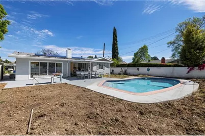 8353 Chimineas, Northridge, CA 91325 - Photo 41