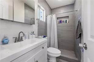 8353 Chimineas, Northridge, CA 91325 - Photo 31