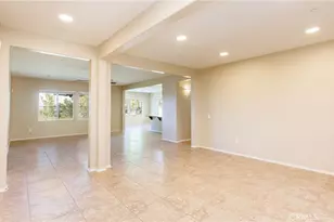 19122 Graham, Saugus, CA 91350 - Photo 31