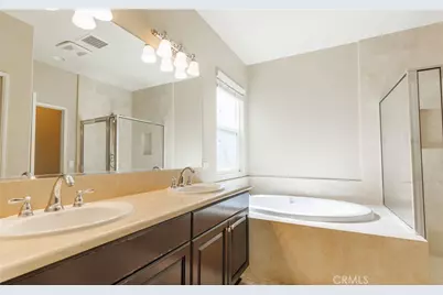 19122 Graham, Saugus, CA 91350 - Photo 57