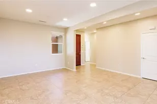 19122 Graham, Saugus, CA 91350 - Photo 33