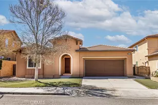 19122 Graham, Saugus, CA 91350 - Photo 1