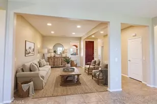 19122 Graham, Saugus, CA 91350 - Photo 5