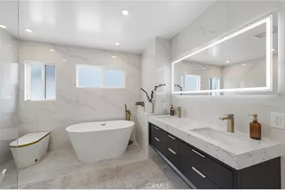 17420 Collins Street, Encino, CA 91316 - Photo 19