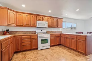 5209 W Ave M8, Lancaster, CA 93536 - Photo 9