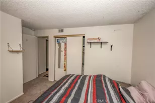 27440 Annette Jo Cir, Saugus, CA 91350 - Photo 15