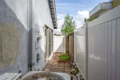 27440 Annette Jo Circle, Saugus, CA 91350 - Photo 25