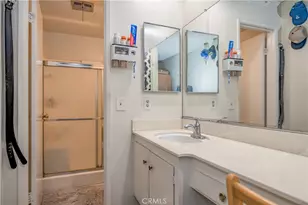 27440 Annette Jo Cir, Saugus, CA 91350 - Photo 19