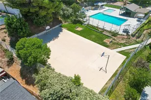 27440 Annette Jo Cir, Saugus, CA 91350 - Photo 33
