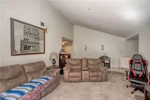 27440 Annette Jo Cir, Saugus, CA 91350 - Photo 5