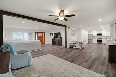 11519 Orcas Avenue, Sylmar, CA 91342 - Photo 7