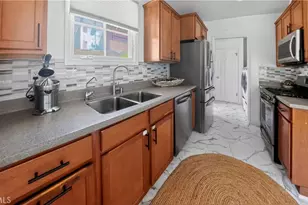 924 Irving Dr, Burbank, CA 91504 - Photo 11