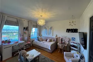 924 Irving Dr, Burbank, CA 91504 - Photo 21