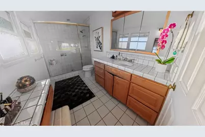 924 Irivng Drive, Burbank, CA 91054 - Photo 19