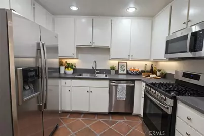 25657 Almendra Drive, Valencia, CA 91355 - Photo 3