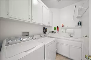 21634 Canyon Heights Cir, Saugus, CA 91390 - Photo 33