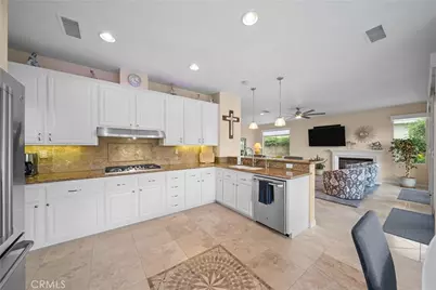 21634 Canyon Heights Circle, Saugus, CA 91390 - Photo 23