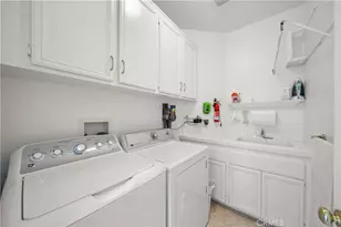 21634 Canyon Heights Cir, Saugus, CA 91390 - Photo 33