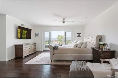 22717 De Kalb Drive, Calabasas, CA 91302 - Photo 19